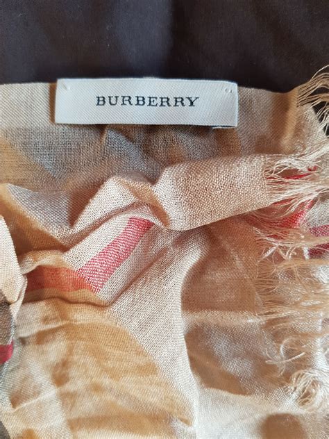 fake vintage burberry scarf|authentic burberry tag.